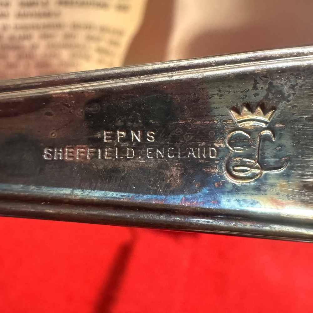 Vtg Set Of 2 Sheffield England 24k Gold Plated Serving Spoons Original Case EPNS - Picture 8 of 12